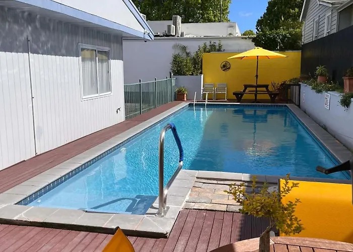 Kowhai Motel 4*