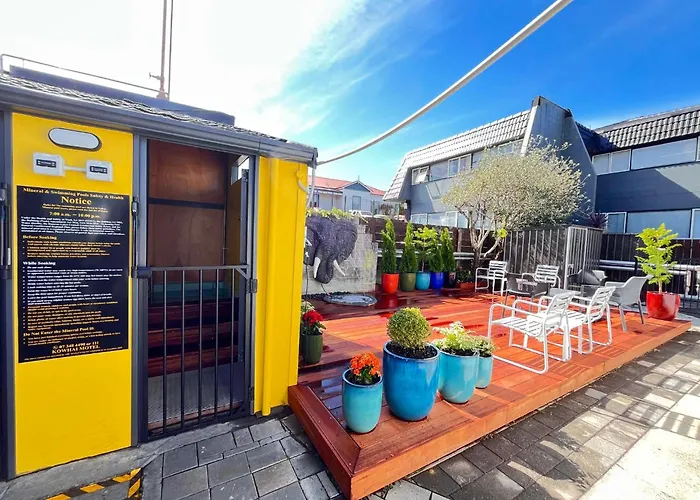 Kowhai 4*