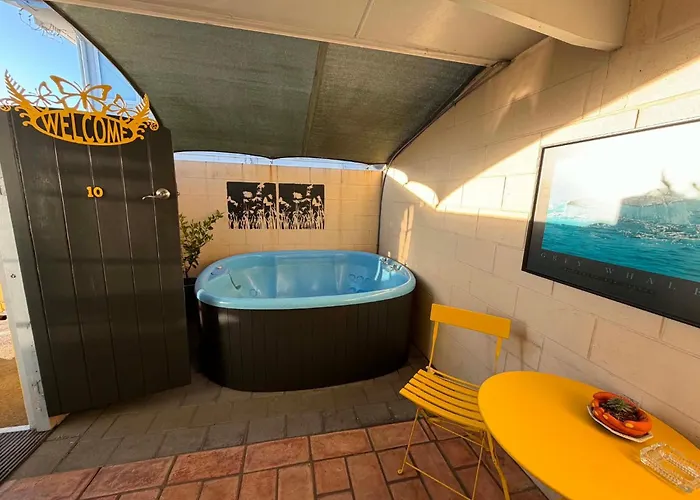 Kowhai 4*